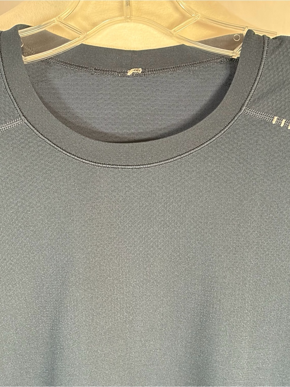 Lululemon Men’s Metal Vent Tech Short Sleeve Shirt Navy Blue Size Large Workout - Picture 2 of 7